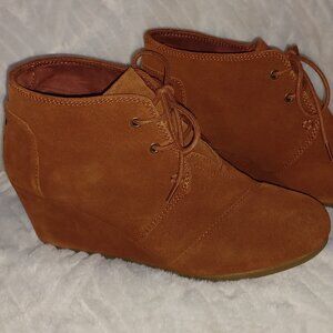 TOMS Burnt Orange Suede Wedge Heel Lace-up Booties